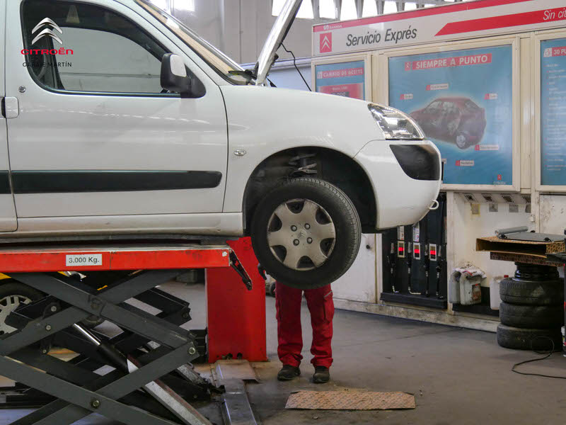 Galeria de Taller concesionario oficial de Citroen en Aranda de Duero