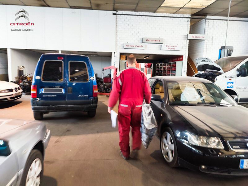 Galeria de Taller concesionario oficial de Citroen en Aranda de Duero